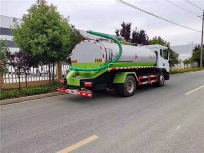 東風(fēng)13方吸糞車 城市清潔與環(huán)衛(wèi)作業(yè)的堅實力量